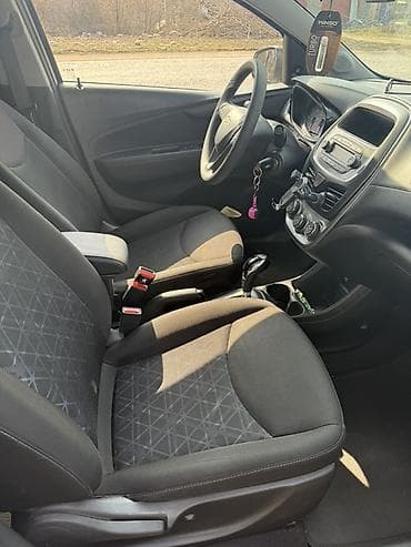 мото электрические: Chevrolet Spark: 2019 г., 1 л, Автомат, Бензин, Хэтчбэк — 3