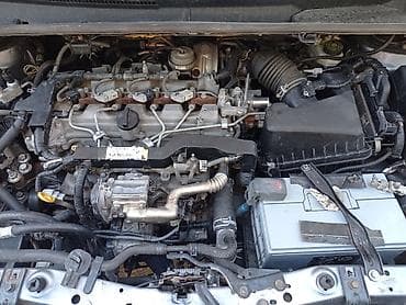 byd e7: Toyota Corolla Verso: 2010 г., 2.2 л, Автомат, Дизель, Минивэн — 10