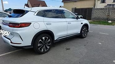 geely coolray: BYD Song Plus: 2025 г., Автомат, Электромобиль, Кроссовер — 3