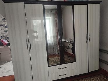 тумба с зеркалом в спальню: Гарнитур для спальни: шкаф-купе распашного типа + комод с зеркалом - — 3