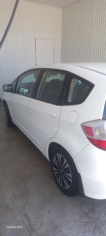 тюнинг аккорд 7: Honda Fit: 2014 г., 1.5 л, Механика, Бензин, Хэтчбэк — 8
