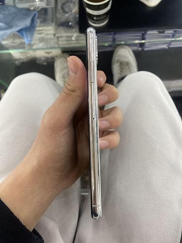 samsung frontier: IPhone Xs Max, Серебристый — 4