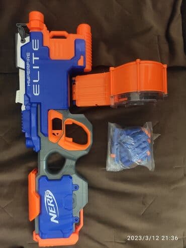 пистолет стреляет орбизами: Продается игрушка бластер NERF HYPERFIRE ELITE на батарейках, стреляет — 1
