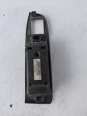 работа хостеса: Центральная консоль Honda 2002 г., Б/у, Оригинал, Япония — 2