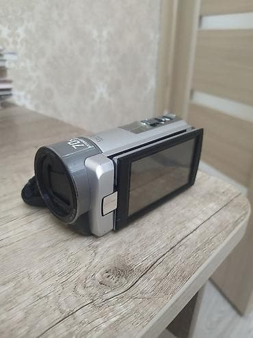 sony 35mm: Видеокамера Sony Handycam с объективом Carl Zeiss Vario‑Tessar — 1