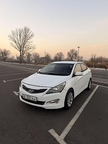 Hyundai Solaris: 2015 г., 1.4 л, Автомат, Бензин, Седан