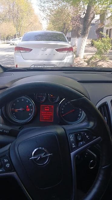 opel zafera: Opel Astra: 2014 г., 1.6 л, Автомат, Бензин, Универсал — 4