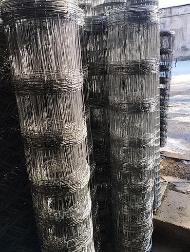 Оцинкованная сварная проволочная сетка в рулонах - Материал: стальная