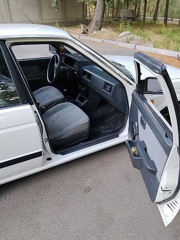 e46 bmw: Nissan Sunny: 1989 г., 1.7 л, Механика, Дизель — 10