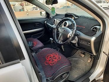 audi a2: Toyota Ist: 2003 г., Автомат, Бензин, Хэтчбэк — 4