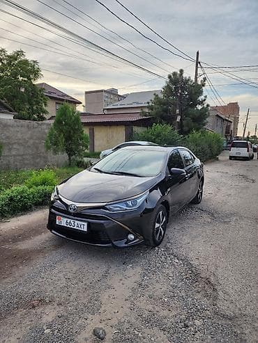Продажа авто: Toyota Levin: 2019 г., 1.8 л, Вариатор, Гибрид, Седан — 1
