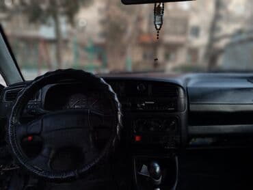 срочно продаю в связи с переездом: Volkswagen Golf: 1993 г., 1.6 л, Механика, Бензин, Хетчбек — 11