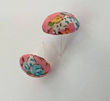 свадебные платья для покрытых: Очаровательные серёжки-пуговки НС с тканевым покрытием в шести — 7