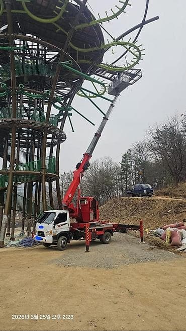 казлавой кран: Стрела 28 м, 400 т — 2