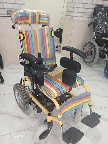 электронный коляска: Электрическая инвалидная коляска с джойстиком - Компактная — 1