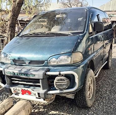 Продажа авто: Mitsubishi Delica: 1996 г., Автомат, Бензин, Минивэн — 4