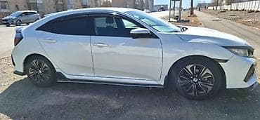 e34 525: Honda Civic: 2018 г., 1.5 л, Автомат, Бензин, Хэтчбэк — 3