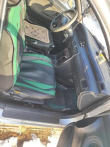 бардачок для скутера: Mazda Cronos: 1997 г., 1.8 л, Механика, Бензин, Хэтчбэк — 5