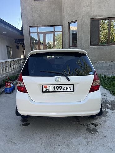 Продажа авто: Honda Fit: 2002 г., 1.3 л, Автомат, Бензин, Хэтчбэк — 6