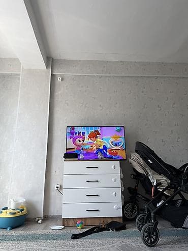 тумбочка с ключом: Комод для одежды, Без зеркала, цвет - Белый — 1