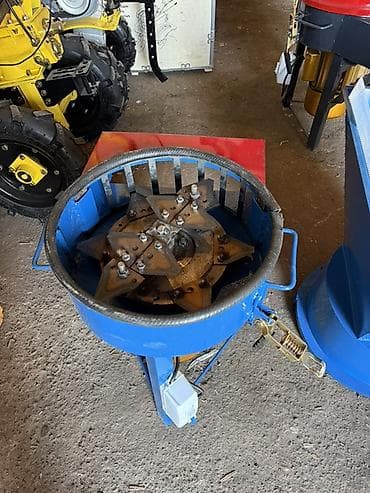 драбилка зерно: Сегментная дробилка 7в1 Медный мотор 7.5квт Однофазный Описание: - — 2