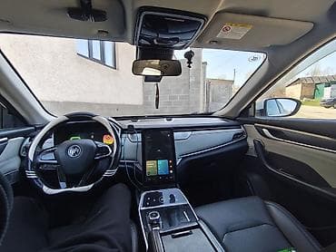 camry 1999: Электромобиль Weltmeister ex 5 кроссовер белого цвета. Основные — 7