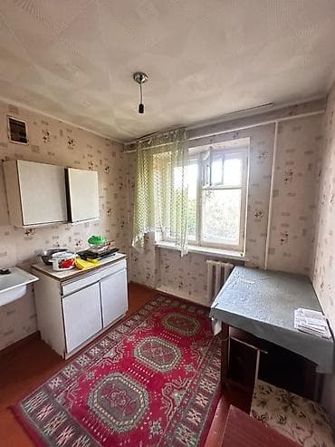 1 комнатная квар: 1 комната, 38 м², 104 серия, 4 этаж, Старый ремонт — 4