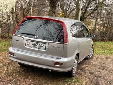 передний бампер тайота витц 2002 г: Honda Stream: 2002 г., 1.7 л, Автомат, Бензиновая, Минивэн — 3