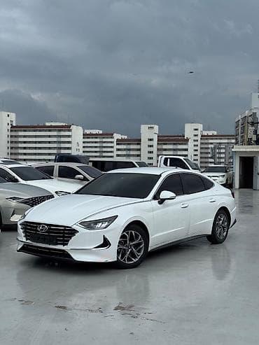 byd e2 2023: Hyundai Sonata: 2021 г., Седан — 1