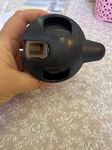 пластиковый бутыль: Термос 1,5 литра тепло держит хорошо единственное на крышке кнопка — 3