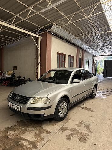 Volkswagen Passat: 2002 г., 2 л, Механика, Бензин, Седан
