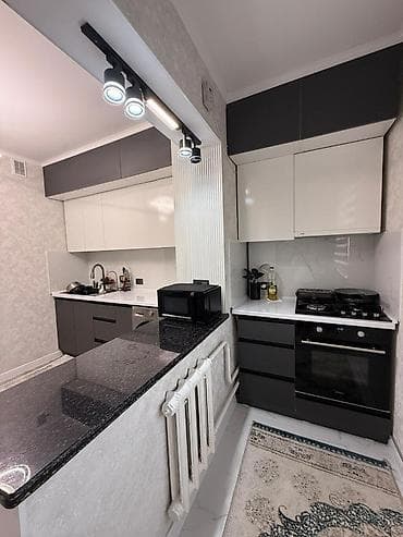 8 мкр: 1 комната, 34 м², 106 серия, 8 этаж, Евроремонт — 7