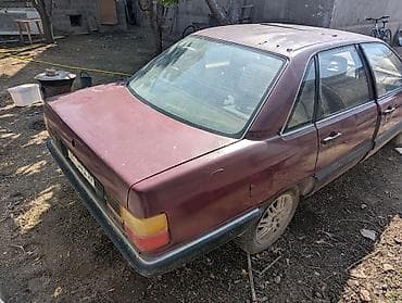 audi c4 100: Audi 100: 1983 г., Седан — 3