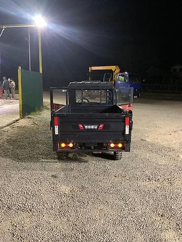 красный страитель: Легкий грузовик — 2