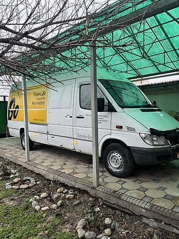 i bus: Легкий грузовик, Mercedes-Benz — 4