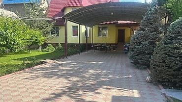 Просторных 2 двухэтажных дома Первый 6 комнат Второй 4 комнат Очок