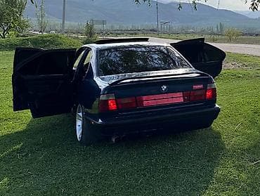 forester 2003: BMW 5 series: 1988 г., Седан — 1