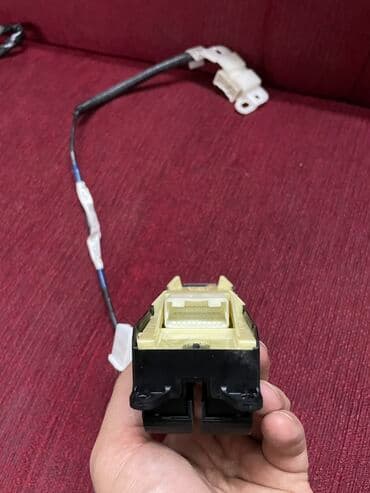 детская машина на пульте управления: Камри 40 - блок управления стеклоподъемниками. Все 4 кнопки с — 3