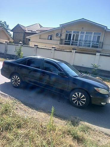 задний вид фит: Toyota Camry: 2002 г., 2.4 л, Автомат, Бензин, Седан — 2