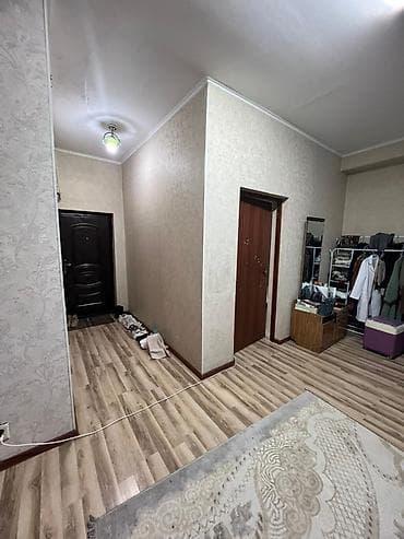 art square: 1 комната, 32 м², Индивидуалка, 3 этаж, Старый ремонт — 3