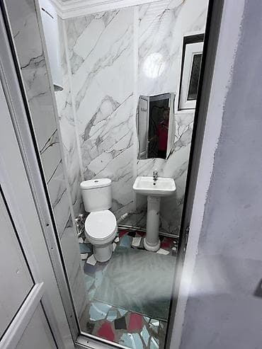 туалет в аренду: Сдаётся компактная жилая студия с отдельным санузлом и душевой — 3