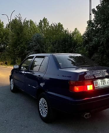 sprinter 2 7: Volkswagen Vento: 1993 г., 1.8 л, Автомат, Бензин, Седан — 7