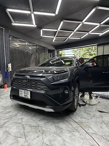 дви: Toyota RAV4: 2019 г., 2.5 л, Автомат, Бензин, Кроссовер — 8