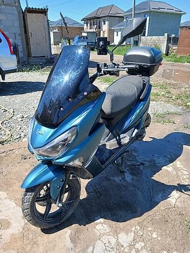 🛵 Продаю стильный и удобный скутер в отличном состоянии! Идеальный