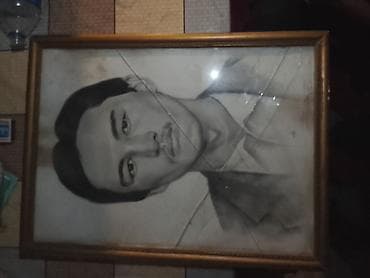 Декор жана интерьер: Портрет графитовым карандашом на бумаге - Авторская работа, подпись — 2