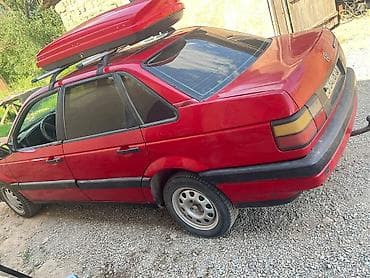 Унаа сатуу: Volkswagen Passat: 1990 г., 1.8 л, Кол менен иштөөчү — 9