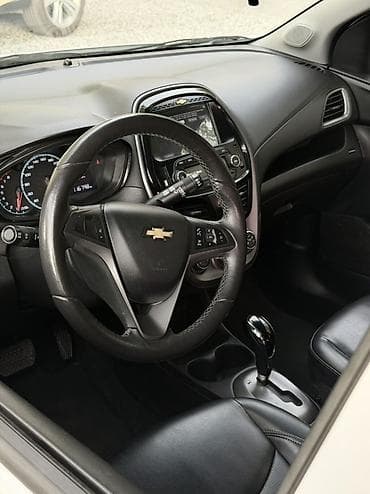 спарк 2019: Chevrolet Spark: 2019 г., 1 л, Автомат, Бензин, Хэтчбэк — 9