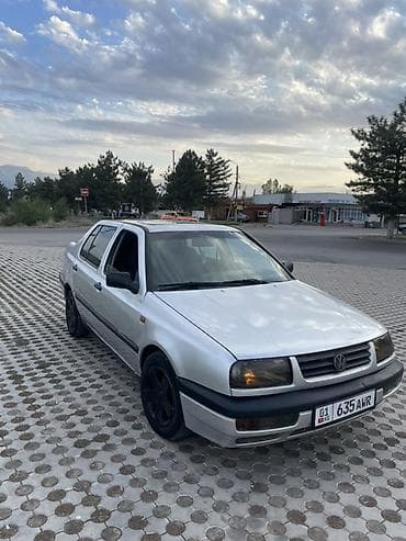 болты для колес: Volkswagen Vento: 1992 г., 1.8 л, Механика, Седан — 3