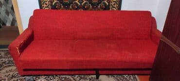 красный диван: Раскладной диван, Б/у — 1