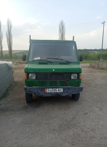 продаю или меняю на дом: Mercedes-Benz 220: 1990 г. — 1